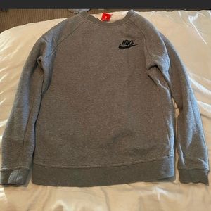 Nike crewneck